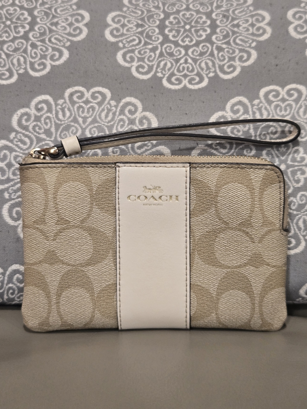 COACH Signature Canvas Wristlet in Khaki/Chalk